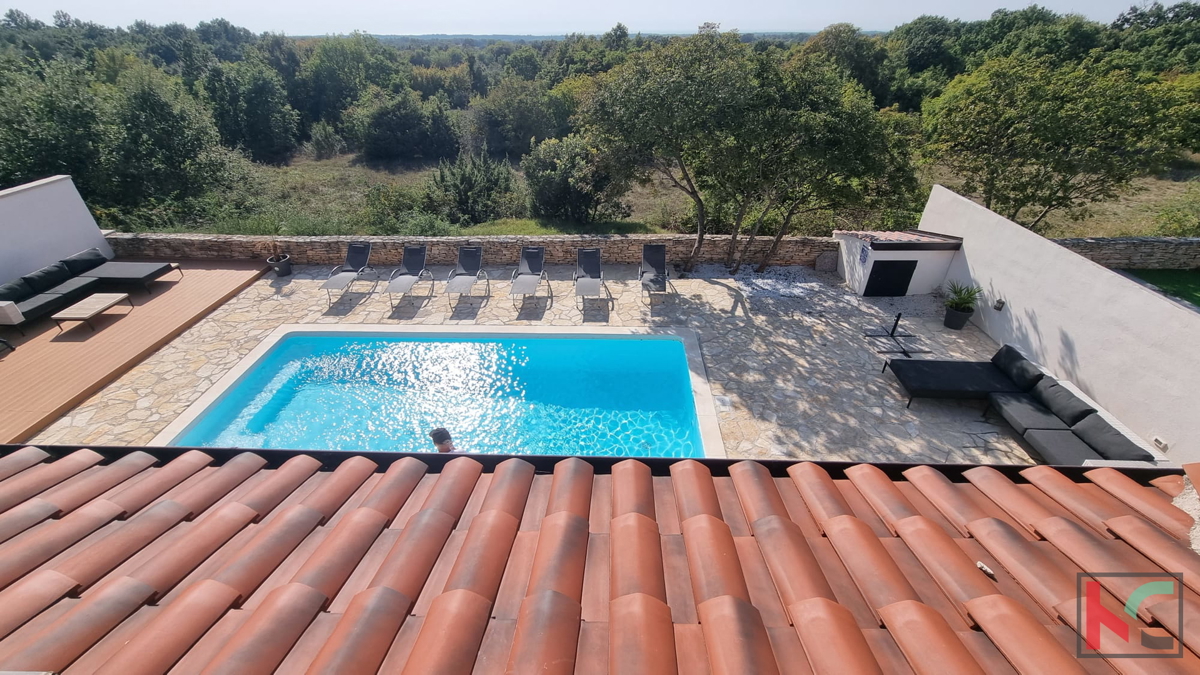 Istria, Svetvinčenat, villa in pietra con piscina, #vendita