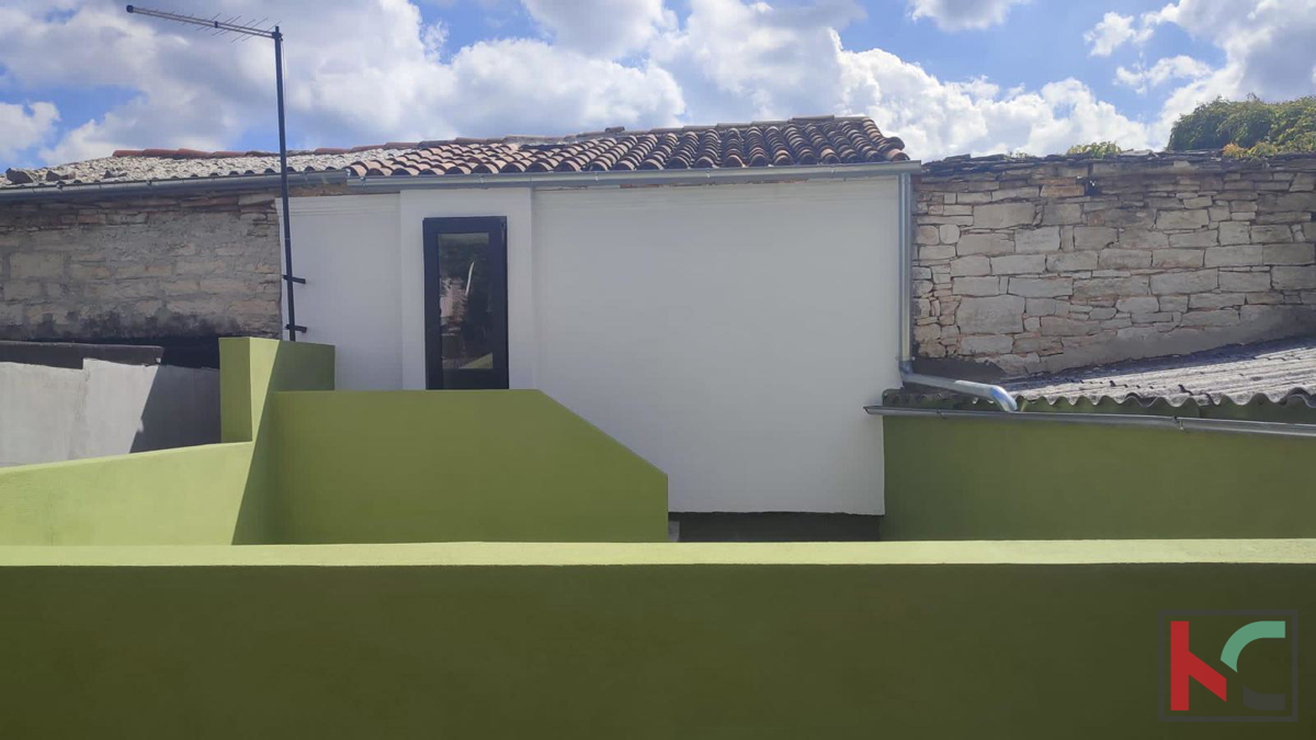 Istria, Svetvinčenat, casa in pietra ristrutturata con piscina, #vendita