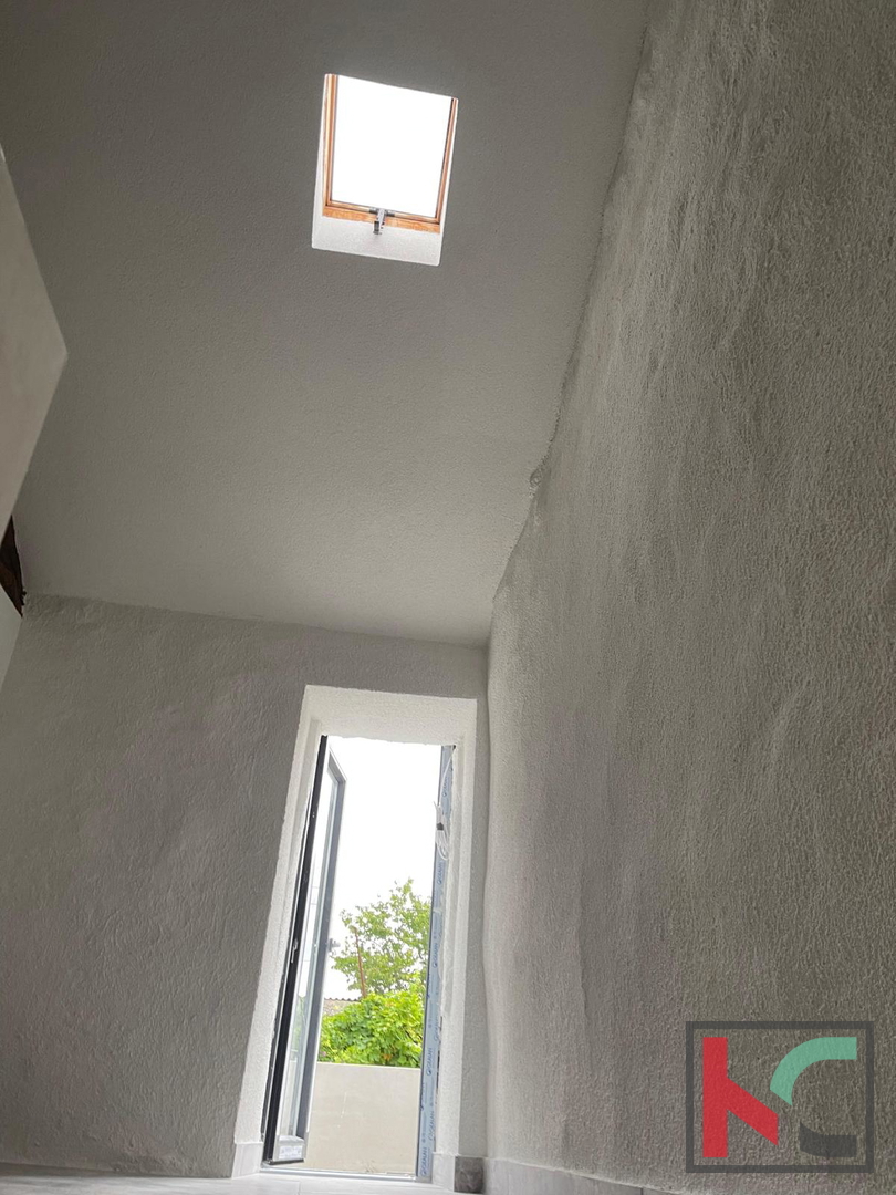 Istria, Svetvinčenat, casa in pietra ristrutturata con piscina, #vendita