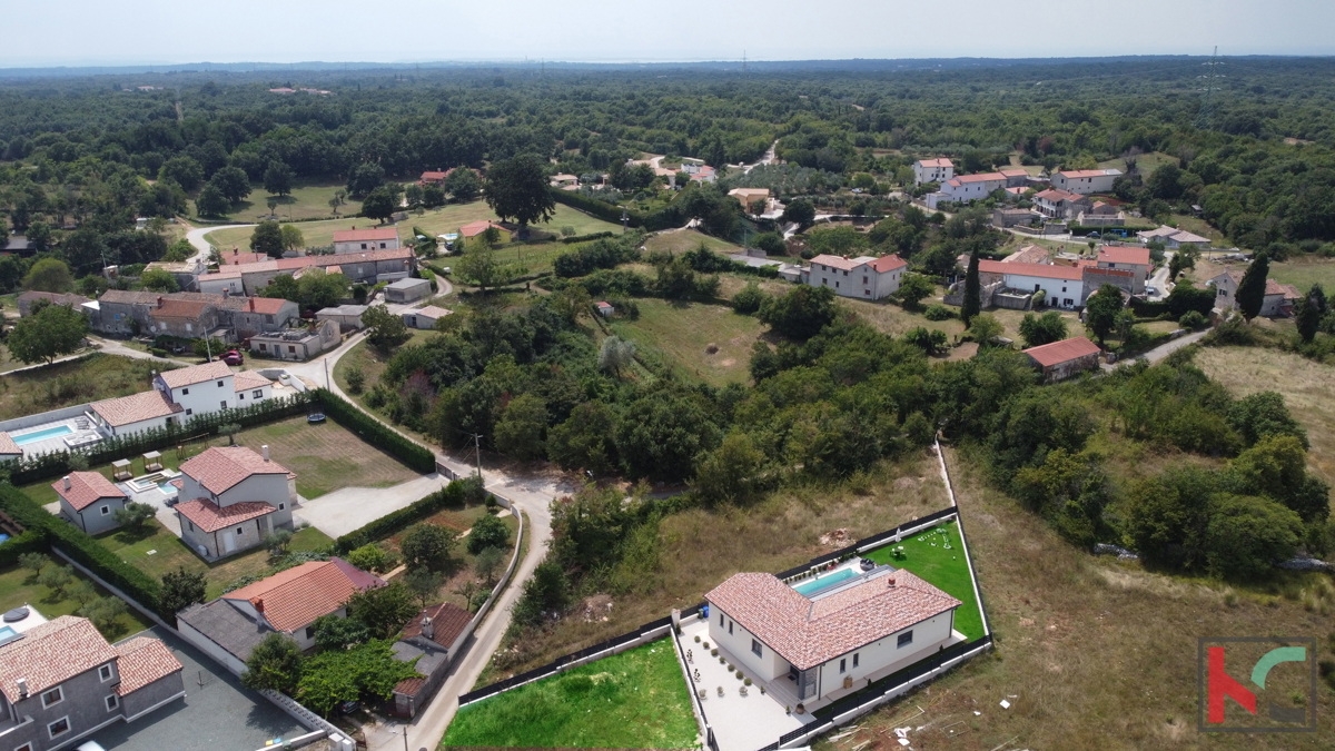 Istria, villa modernamente arredata in una posizione tranquilla con vista sul Parco naturale Učka, #vendita