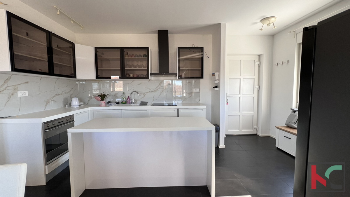 #Istria, Gimino, #vendita grazioso appartamento trilocale con vista aperta e giardino