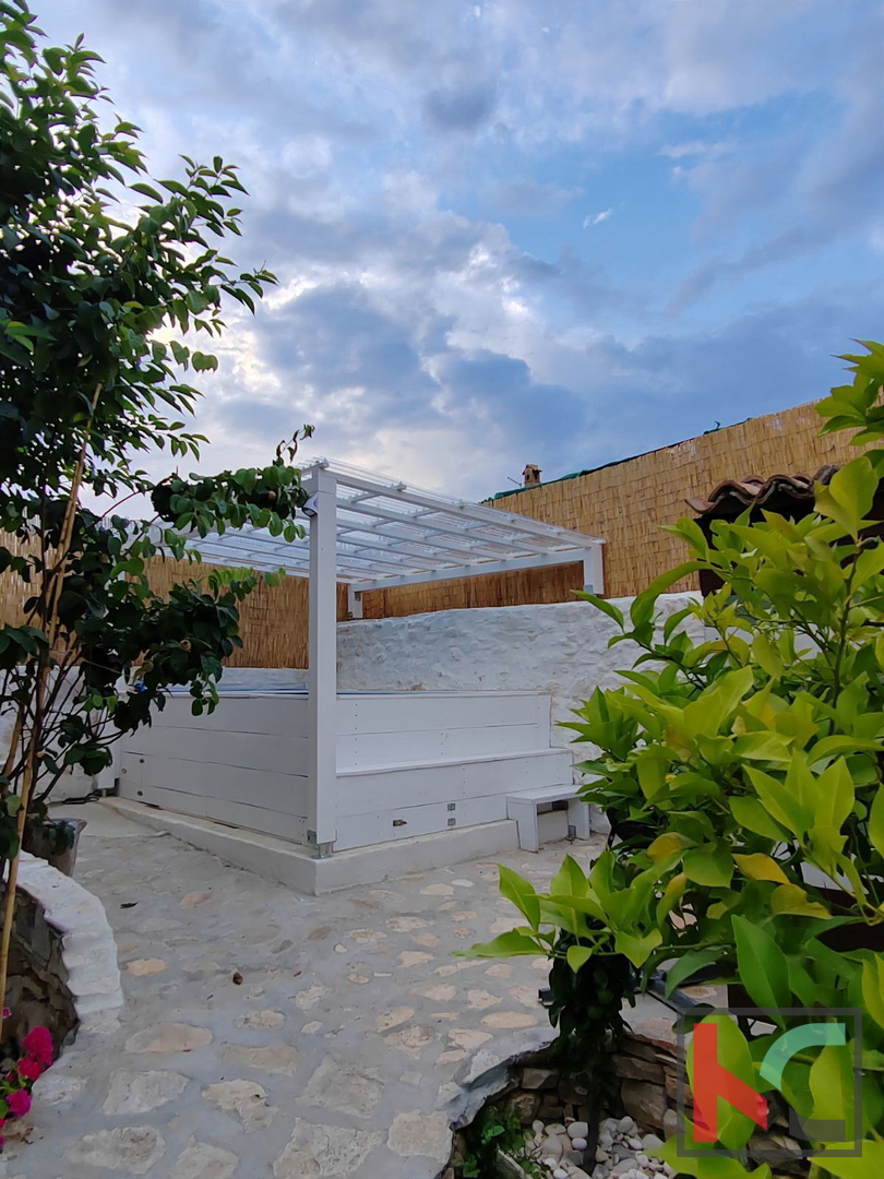 ISTRA, GALIŽANA, KAMENA KUĆA 69M2 NA 231m2 OKUĆNICE, #PRODAJA