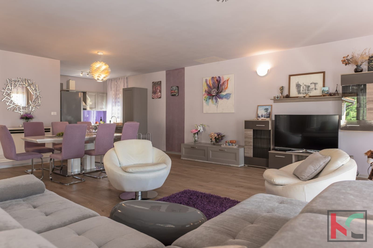 ISTRA, VOLME, APPARTAMENTO 240,65M2 CON 190M2 DI GIARDINO E PISCINA PRIVATA #VENDITA