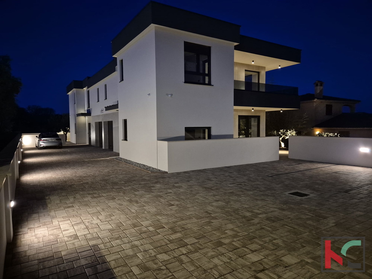 Istria, Medolino, casa bifamiliare in costruzione con piscina e giardino, garage, vicino al mare, #vendita