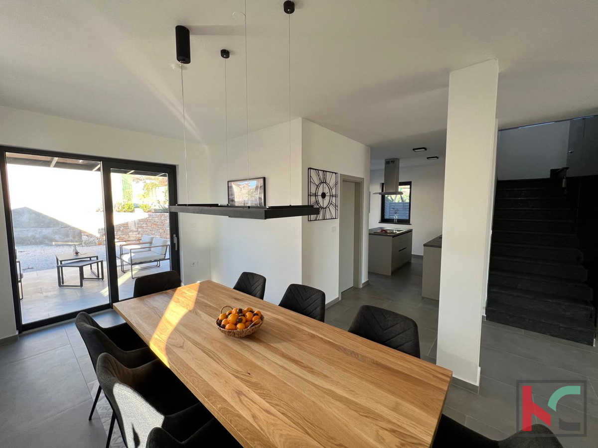 ISTRA, SVETVINČENAT, VILLA MODERNA CON PISCINA #VENDITA