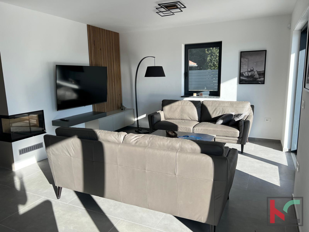 ISTRA, SVETVINČENAT, VILLA MODERNA CON PISCINA #VENDITA