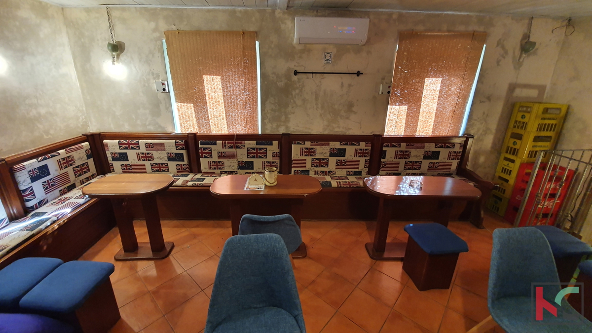 Rovigno - centro, attraente bar con appartamento aggiuntivo e posizione perfetta I 20 m dal mare