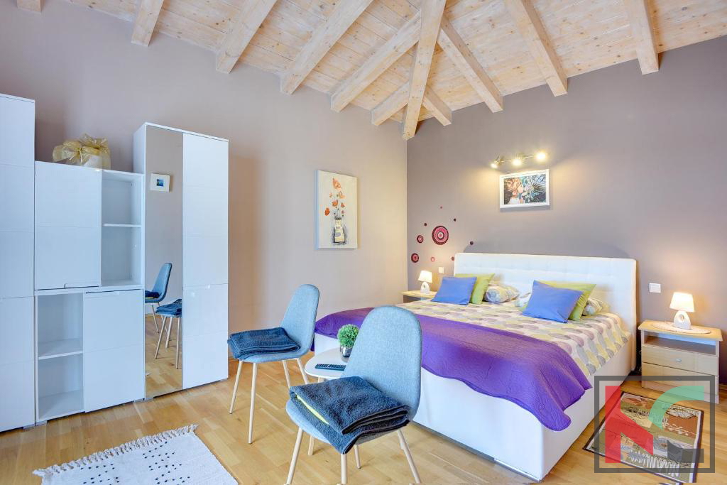 Istria, Medulin, villa di lusso con piscina e giardino paesaggistico 1100m2, 300m dal mare