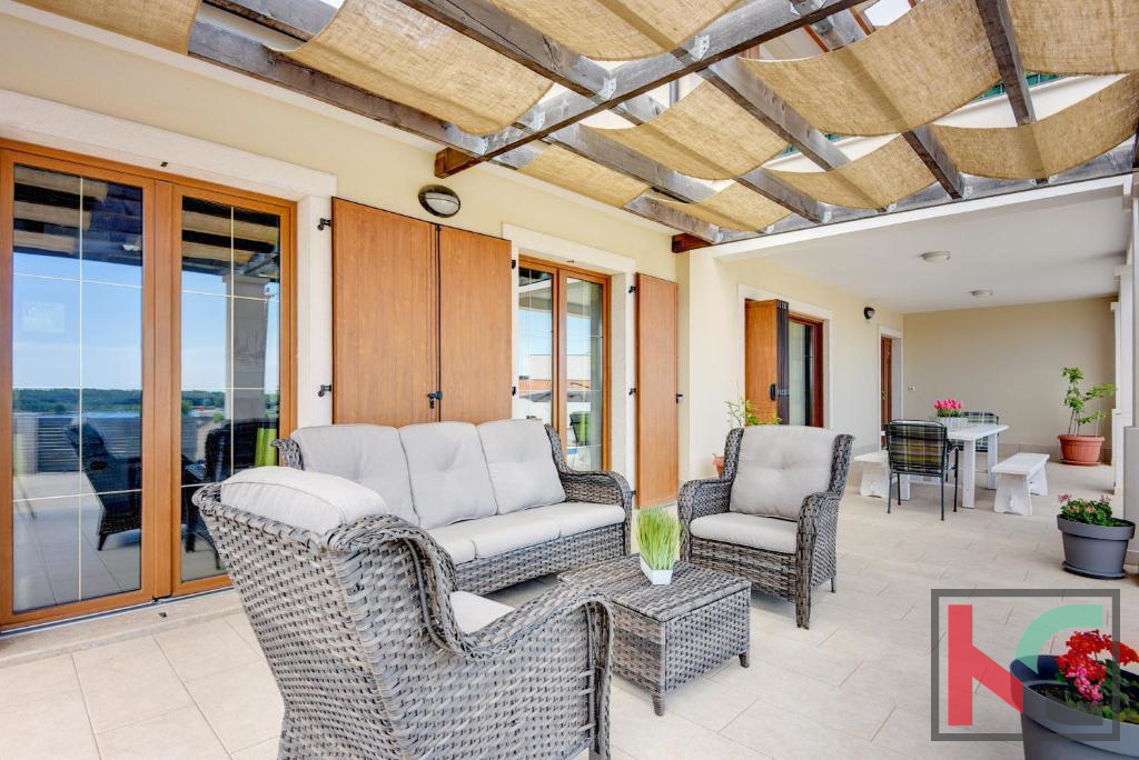 Istria, Medulin, villa di lusso con piscina e giardino paesaggistico 1100m2, 300m dal mare