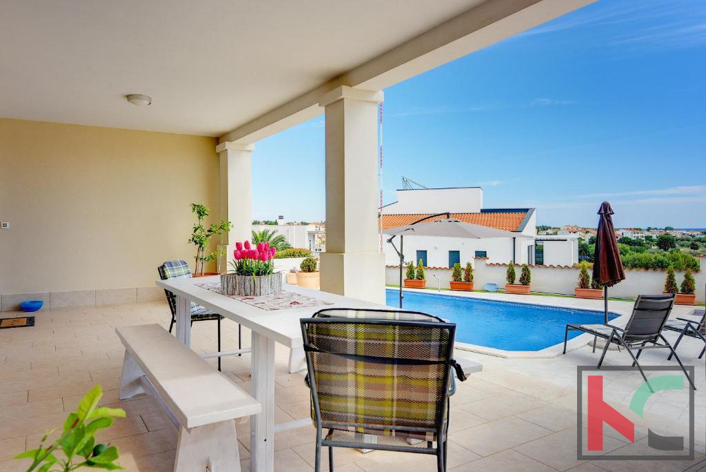 Istria, Medulin, villa di lusso con piscina e giardino paesaggistico 1100m2, 300m dal mare