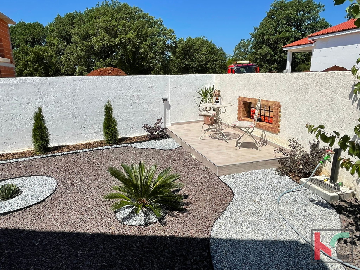 Istria, Medulin, Pomer, casa con 4 appartamenti e giardino paesaggistico