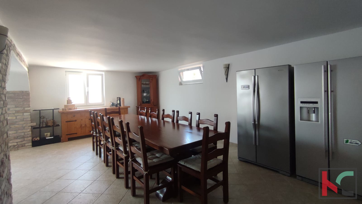 Istria, Medulin, Pomer, casa con 4 appartamenti e giardino paesaggistico