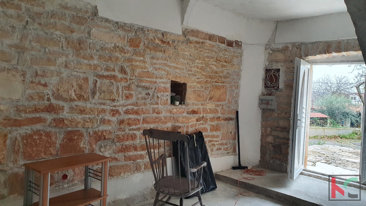 Istria, casa in pietra nelle vicinanze di Rovigno, 120m2, in fase di alto roh-bau con vista mare, #vendita