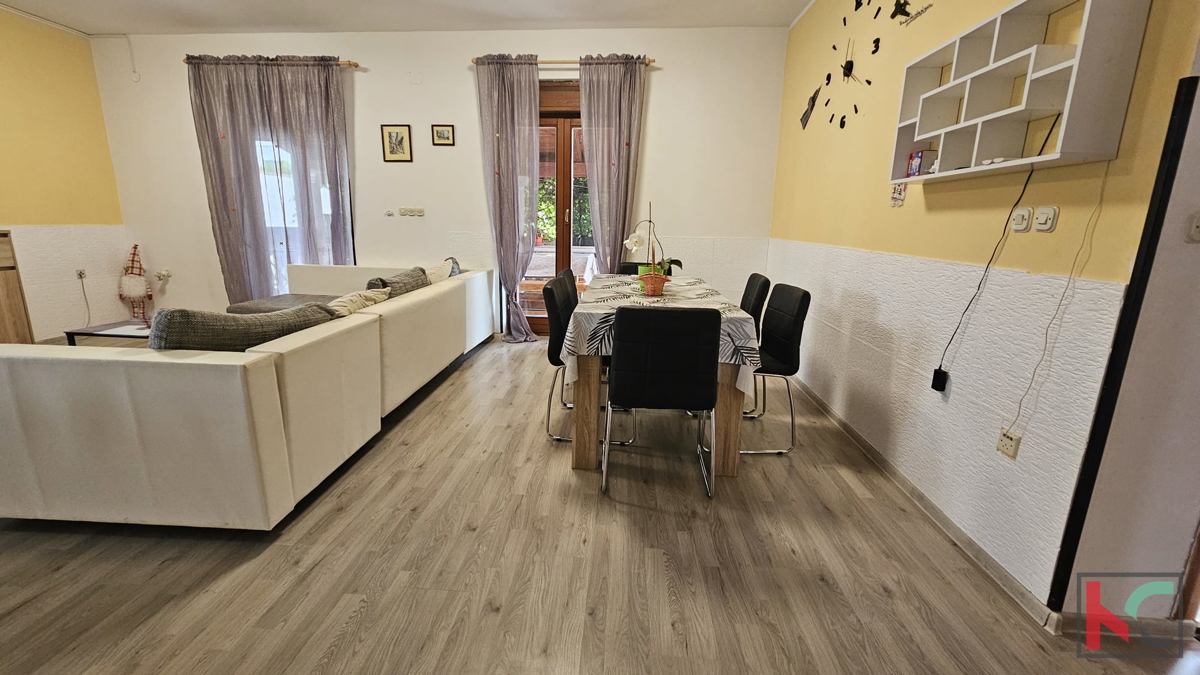 Istria, Volme, #vendita casa indipendente con due appartamenti e ampio giardino di 316m2