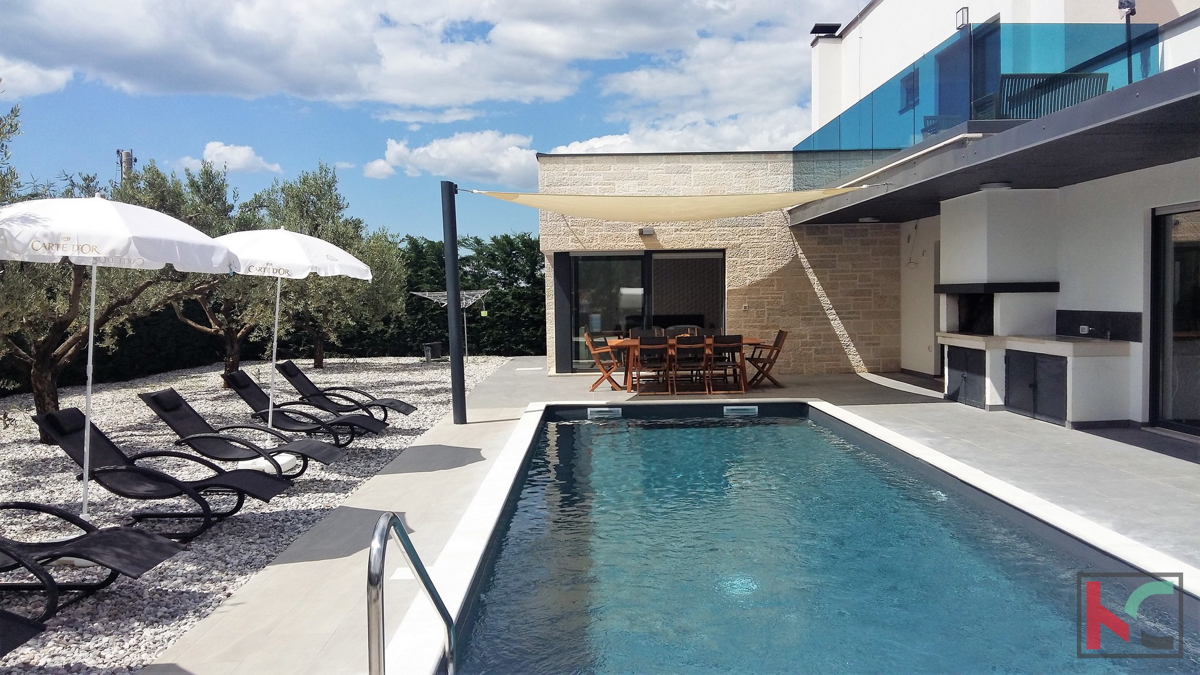 Istria, Visignano, casa moderna con piscina e giardino, 4 camere da letto, #vendita