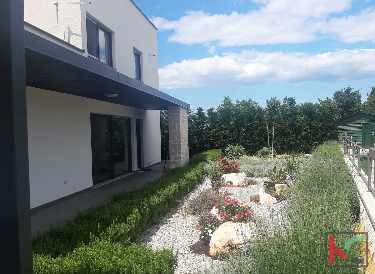 Istria, Visignano, casa moderna con piscina e giardino, 4 camere da letto, #vendita