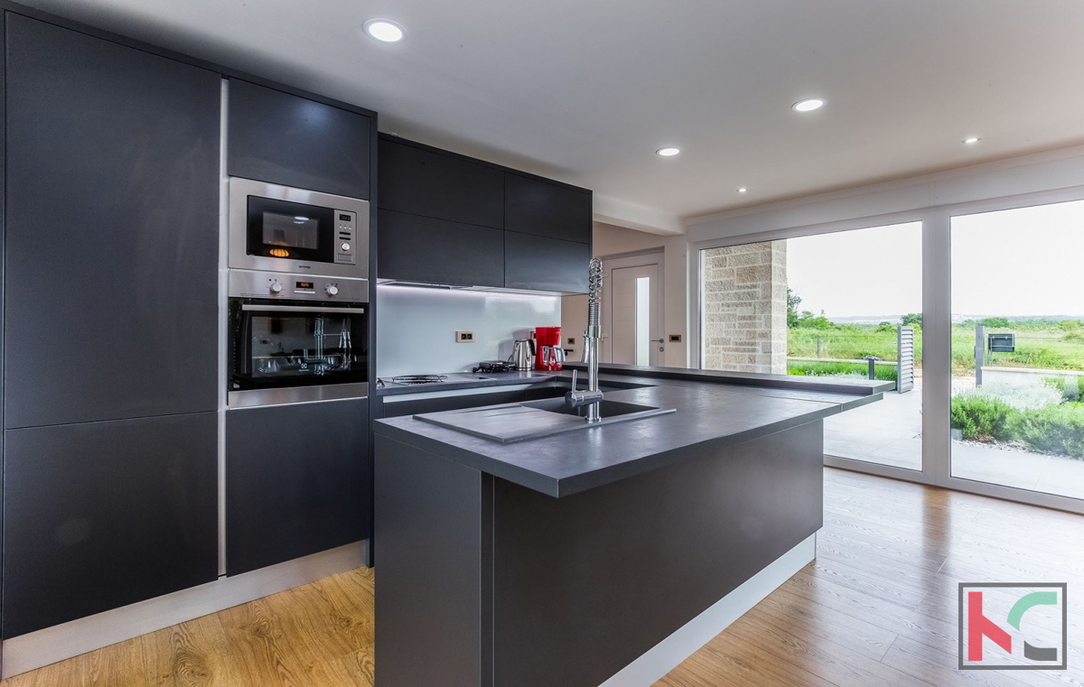 Istria, Visignano, casa moderna con piscina e giardino, 4 camere da letto, #vendita