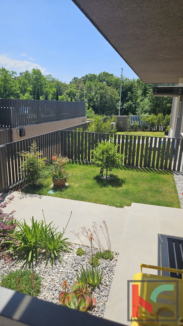 Parenzo, appartamento quadrilocale 162,62 m3 in una nuova costruzione, con ampia terrazza sul tetto e vista sul mare #vendita