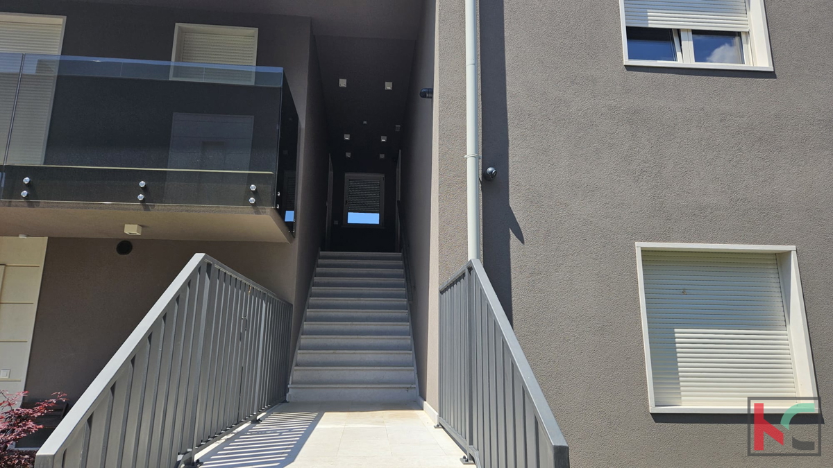 Parenzo, appartamento quadrilocale 162,62 m3 in una nuova costruzione, con ampia terrazza sul tetto e vista sul mare #vendita