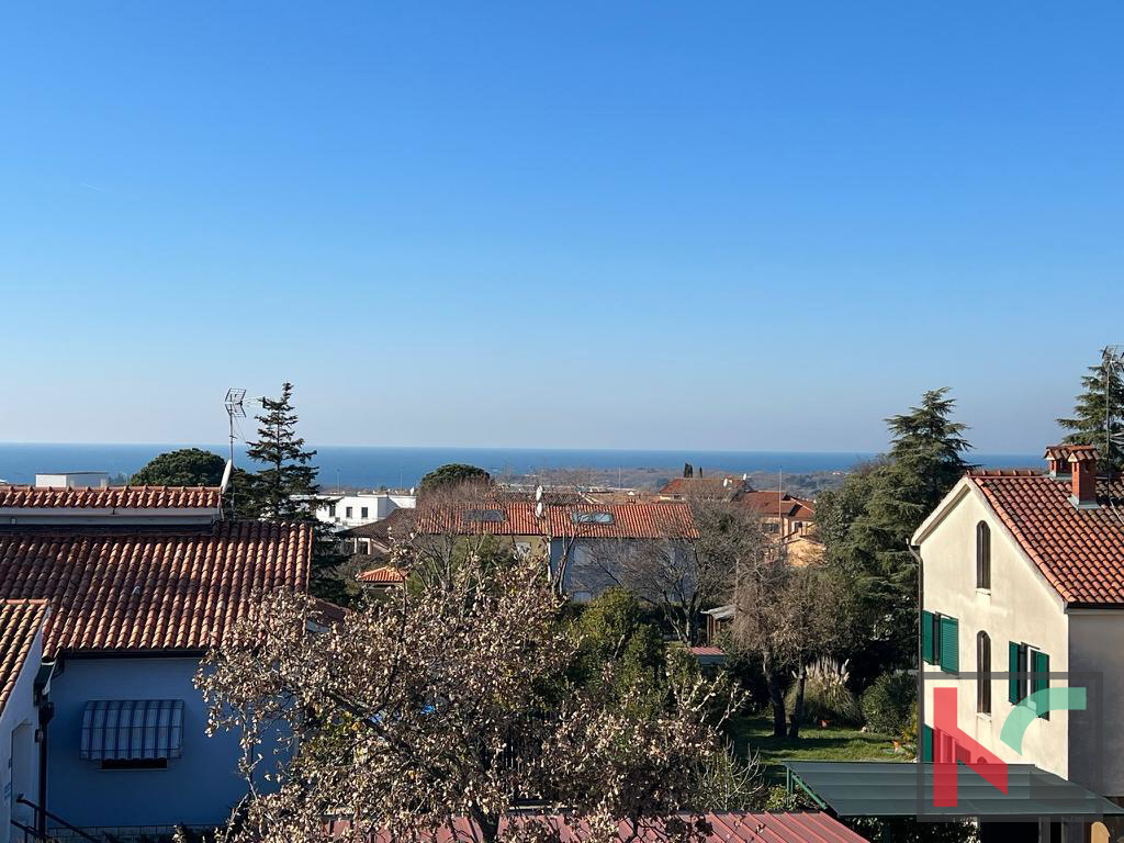 Parenzo, appartamento quadrilocale 162,62 m3 in una nuova costruzione, con ampia terrazza sul tetto e vista sul mare #vendita