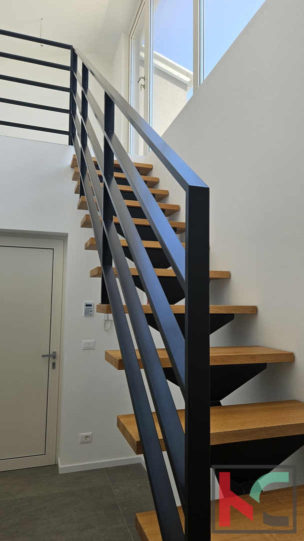 Parenzo, appartamento quadrilocale 162,62 m3 in una nuova costruzione, con ampia terrazza sul tetto e vista sul mare #vendita