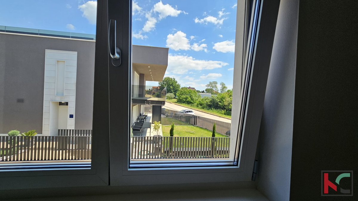 Parenzo, appartamento quadrilocale 162,62 m3 in una nuova costruzione, con ampia terrazza sul tetto e vista sul mare #vendita