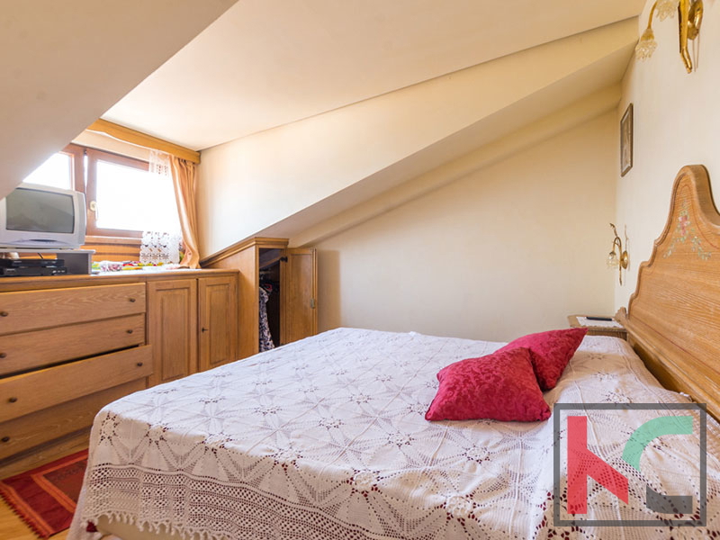 Rovigno, centro, appartamento su due piani con vista mare 75,40m2 #vendita