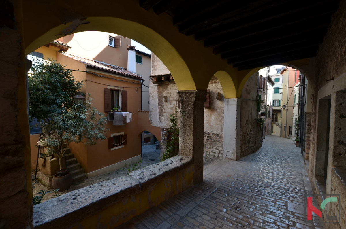 Rovigno, centro, appartamento su due piani con vista mare 75,40m2 #vendita