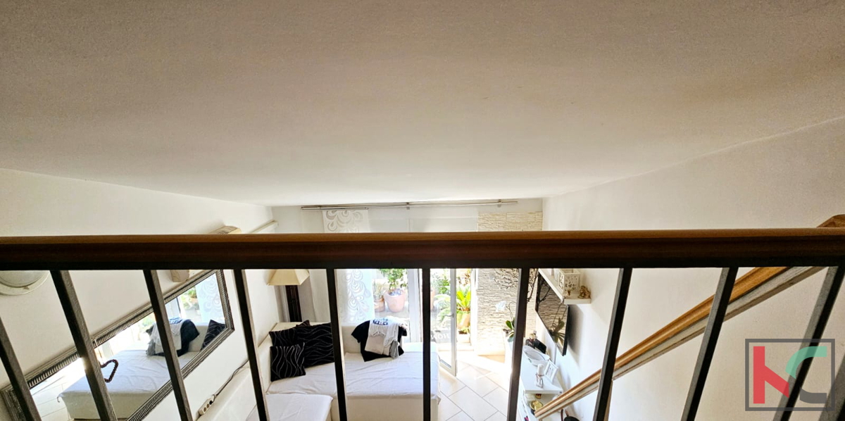 Pola, Gregovica, appartamento su due piani con due balconi di 51m2 2SS+DB #vendita
