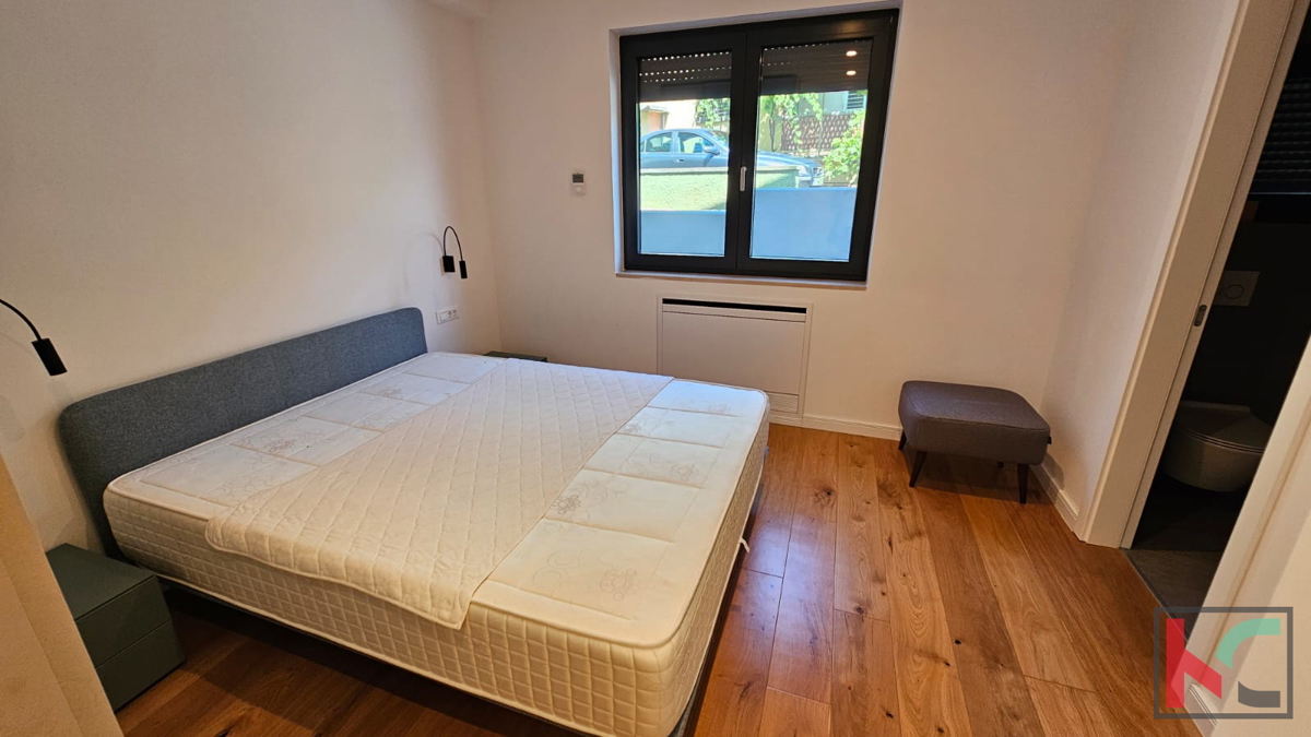 Rovigno, appartamento di lusso a 100 metri dal mare con giardino e giardino propri, superficie abitabile 127,50 m2 #vendita