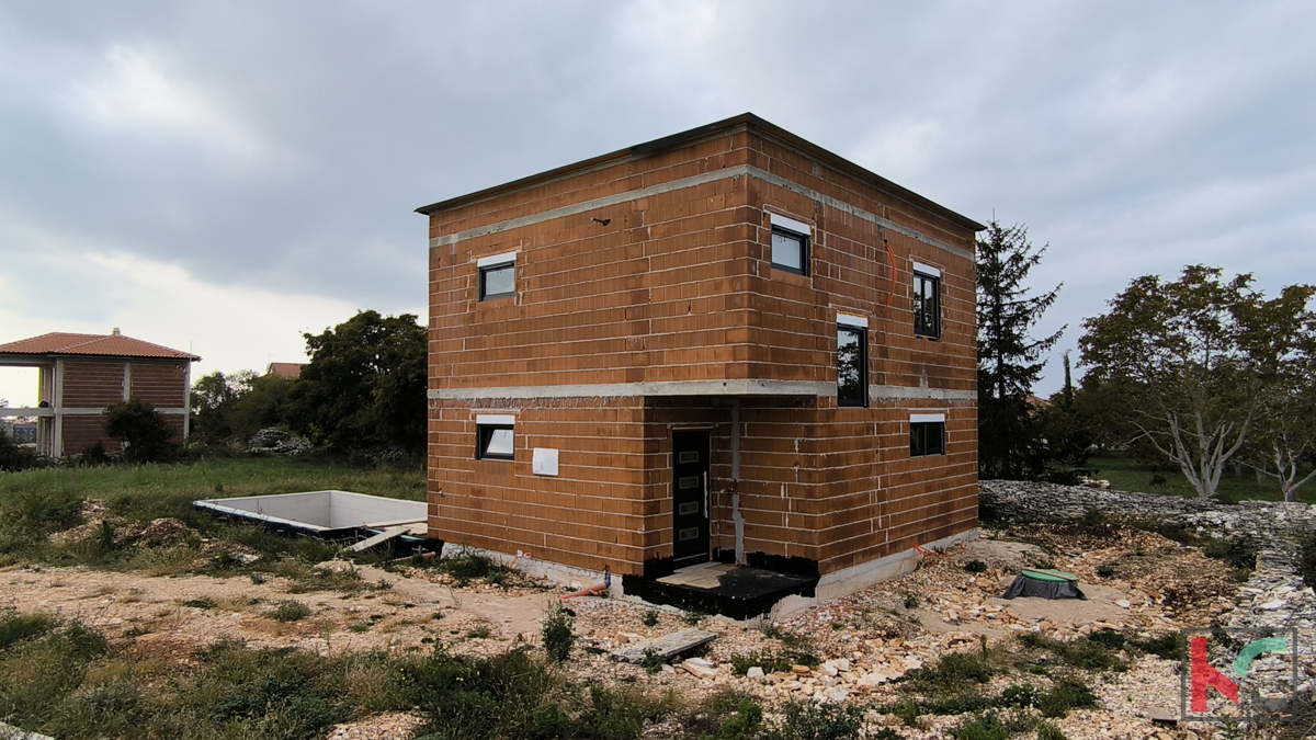 ISTRIA, KANFANAR, CASA INDIPENDENTE CON PISCINA #VENDITA