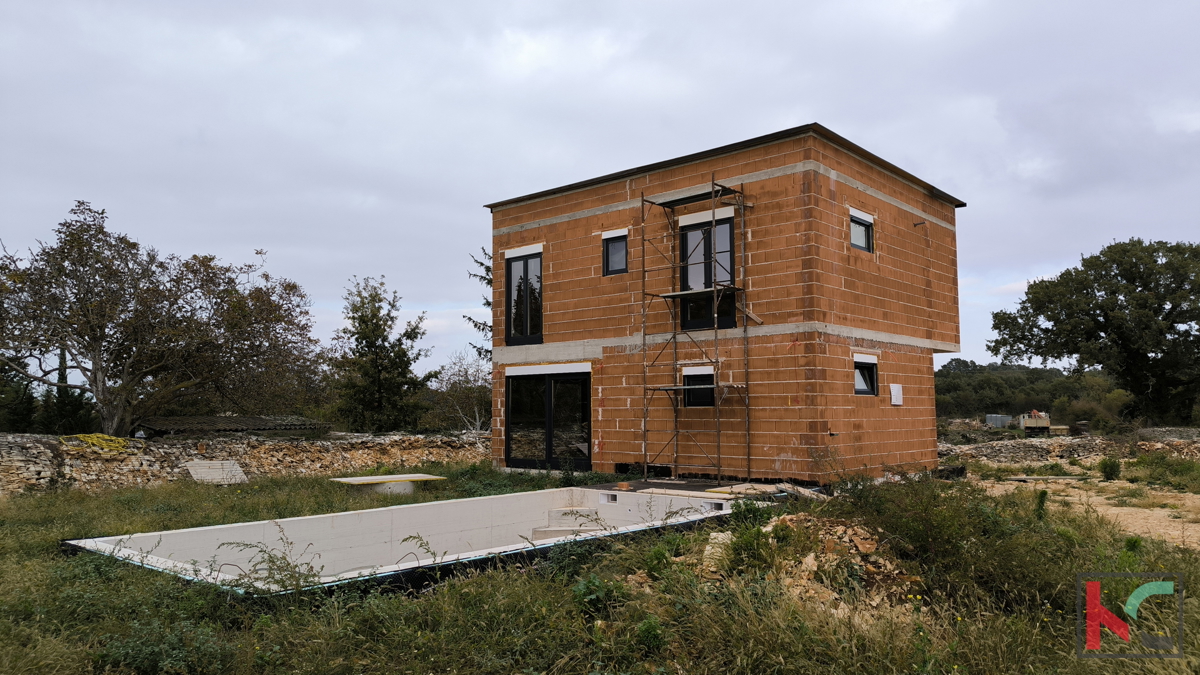 ISTRIA, KANFANAR, CASA INDIPENDENTE CON PISCINA #VENDITA