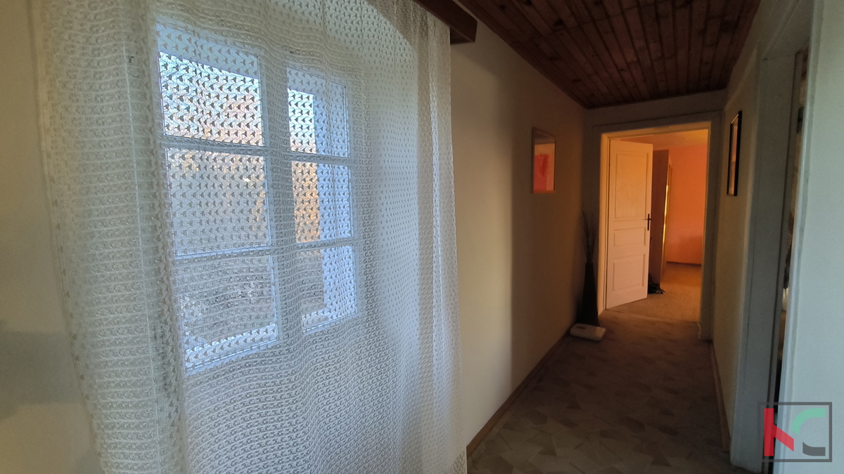 SVETVINČENAT, KAMENA KUĆA SA VELIKOM OKUĆNICOM NA ODLIČNOJ LOKACIJI #PRODAJA