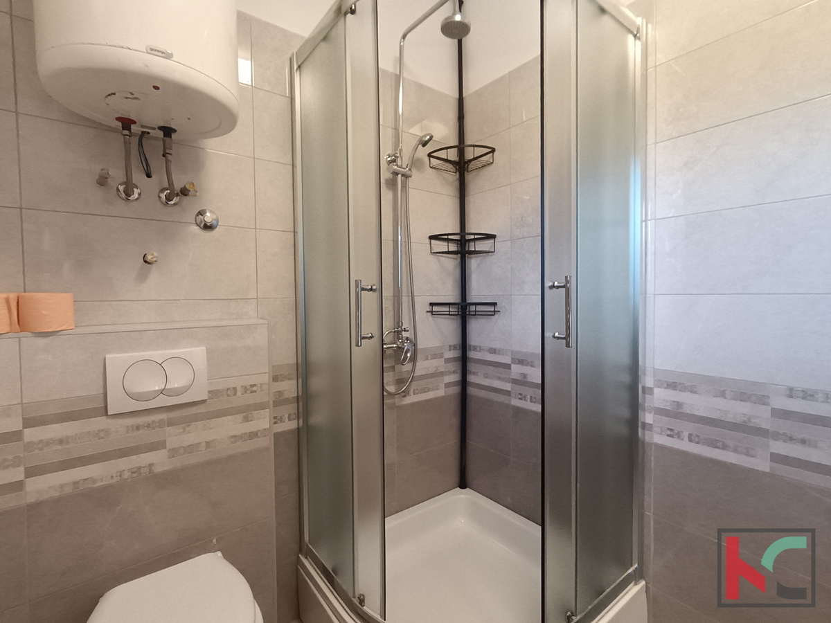 ROVINJ, CASA MODERNA CON PISCINA E ULIVETO, VICINANZA AL MARE, #VENDITA