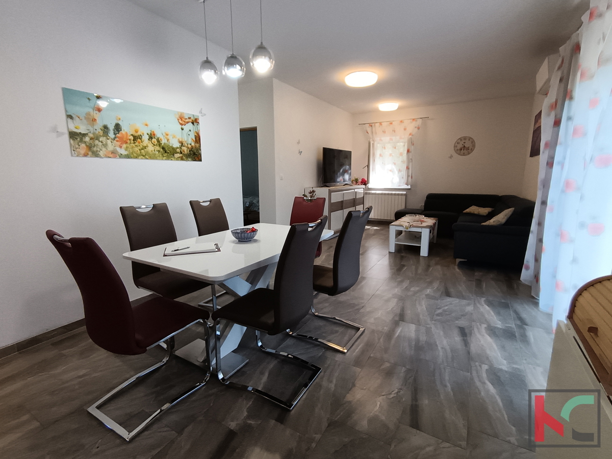 ROVINJ, CASA MODERNA CON PISCINA E ULIVETO, VICINANZA AL MARE, #VENDITA