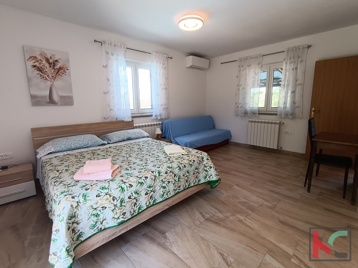 ROVINJ, CASA MODERNA CON PISCINA E ULIVETO, VICINANZA AL MARE, #VENDITA