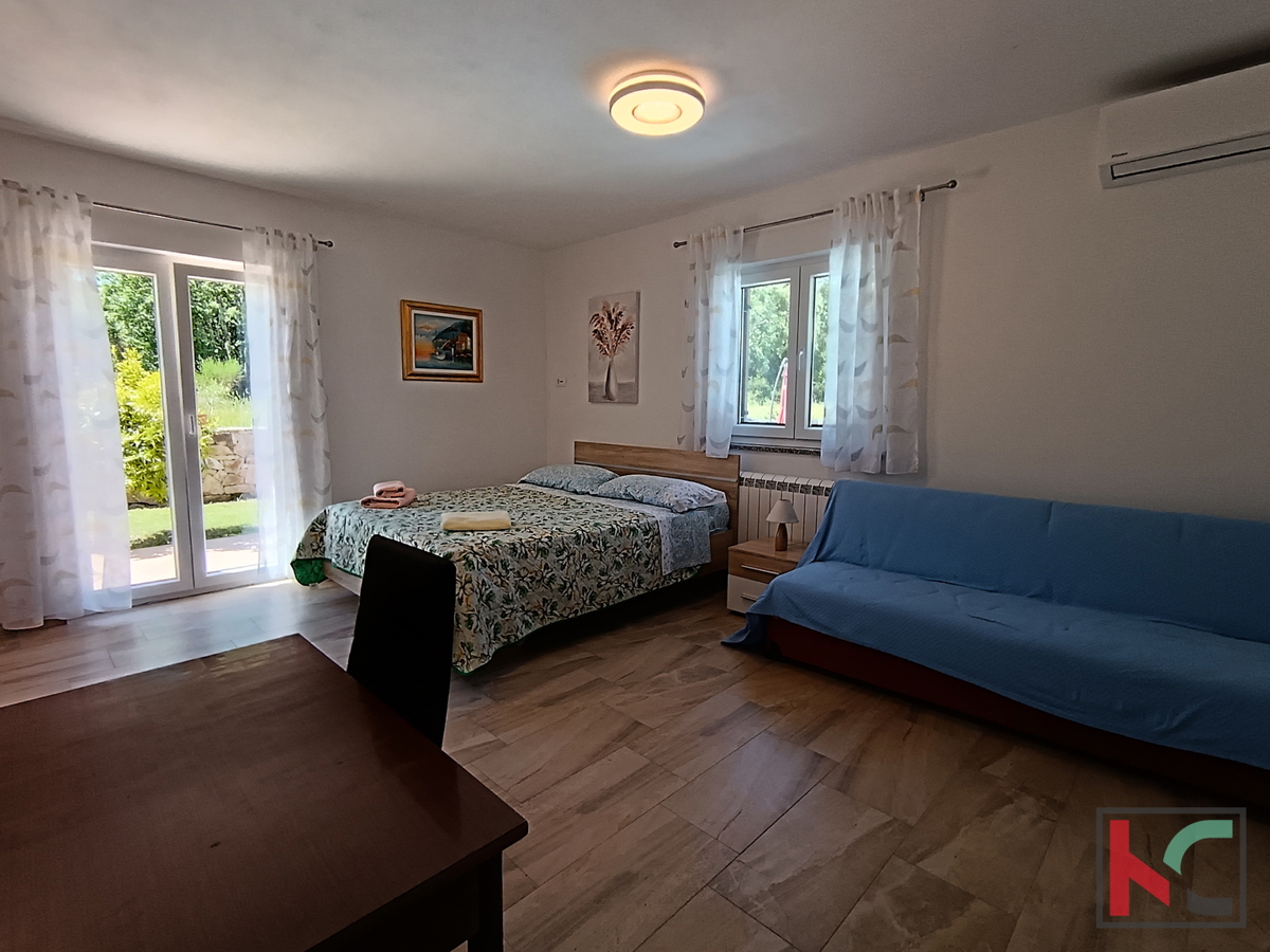 ROVINJ, CASA MODERNA CON PISCINA E ULIVETO, VICINANZA AL MARE, #VENDITA