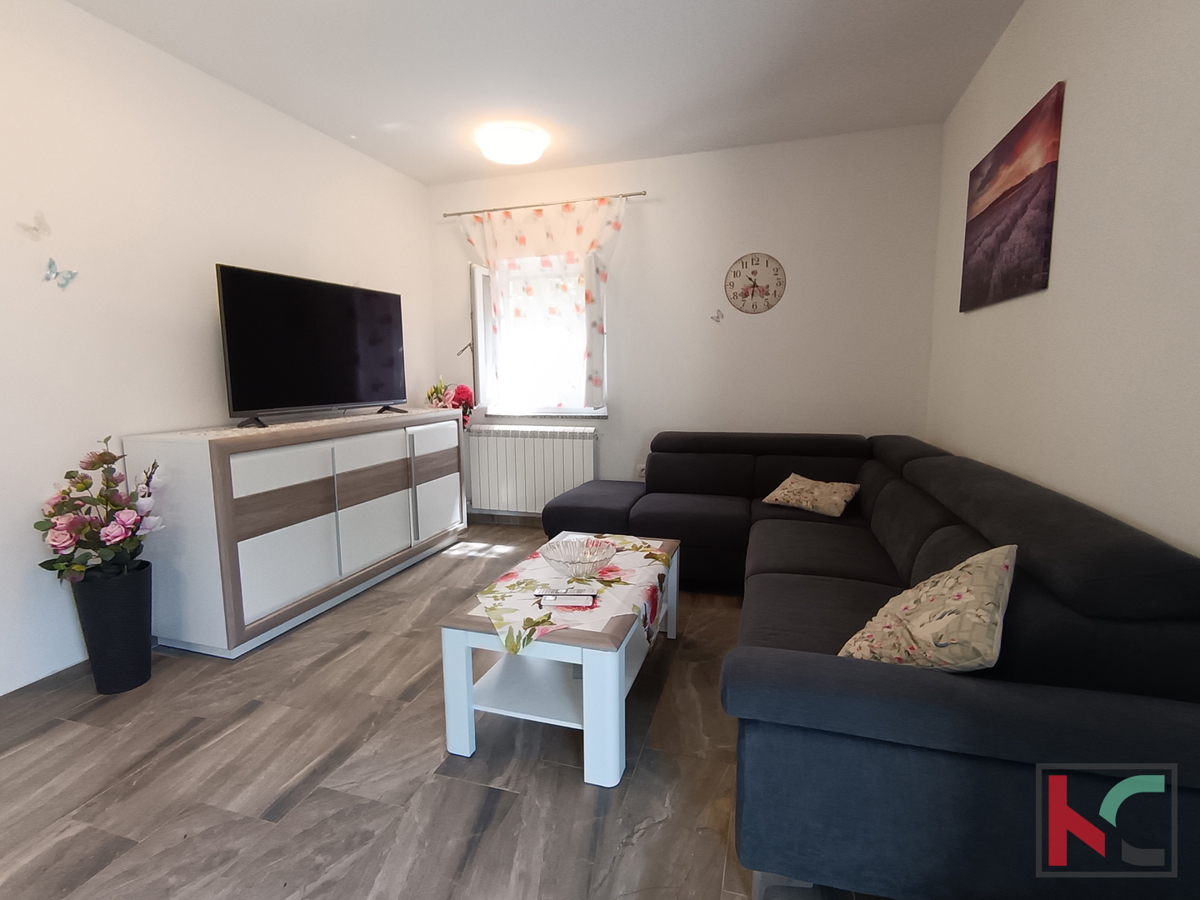 ROVINJ, CASA MODERNA CON PISCINA E ULIVETO, VICINANZA AL MARE, #VENDITA