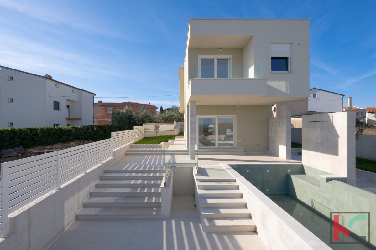 ISTRA, LIŽNJAN CASA MODERNA, VISTA MARE, #VENDITA