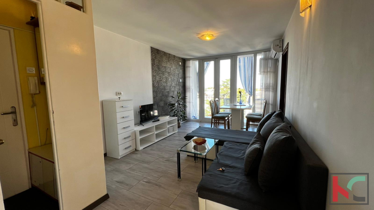 Istria, Pola, Centro, appartamento trilocale al secondo piano, 49,54 m2, #vendita