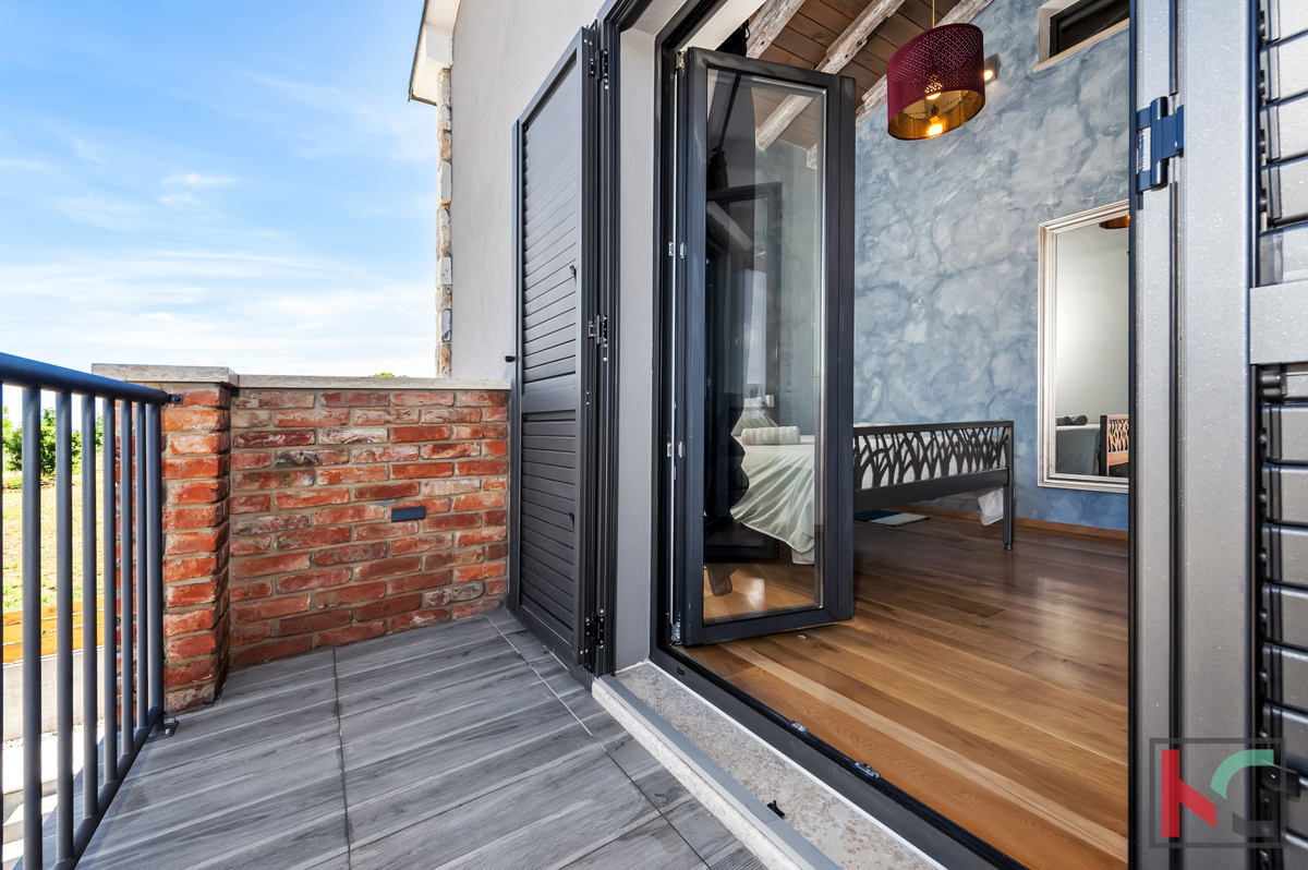 Istria, Kanfanar, autentica villa di 200 m2 con piscina e vista mare