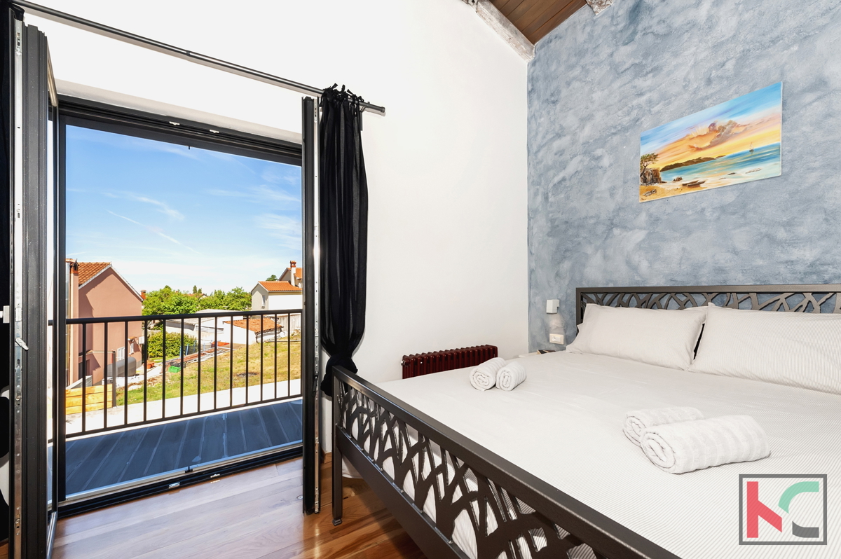 Istria, Kanfanar, autentica villa di 200 m2 con piscina e vista mare