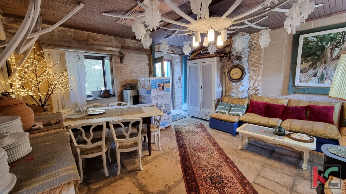 Krnica, Marcana, casa rustica in pietra ristrutturata 136m2