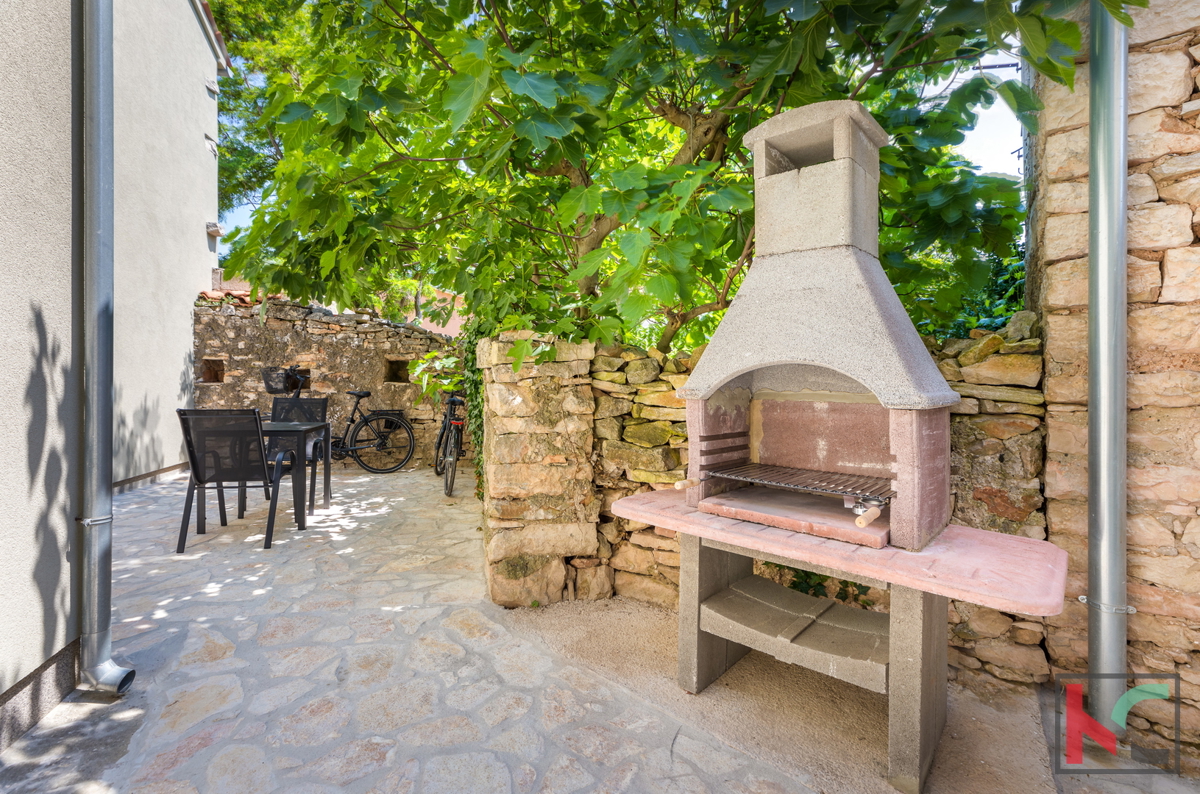 Istria, Ližnjan, Šišan, casa in pietra ristrutturata, #vendita