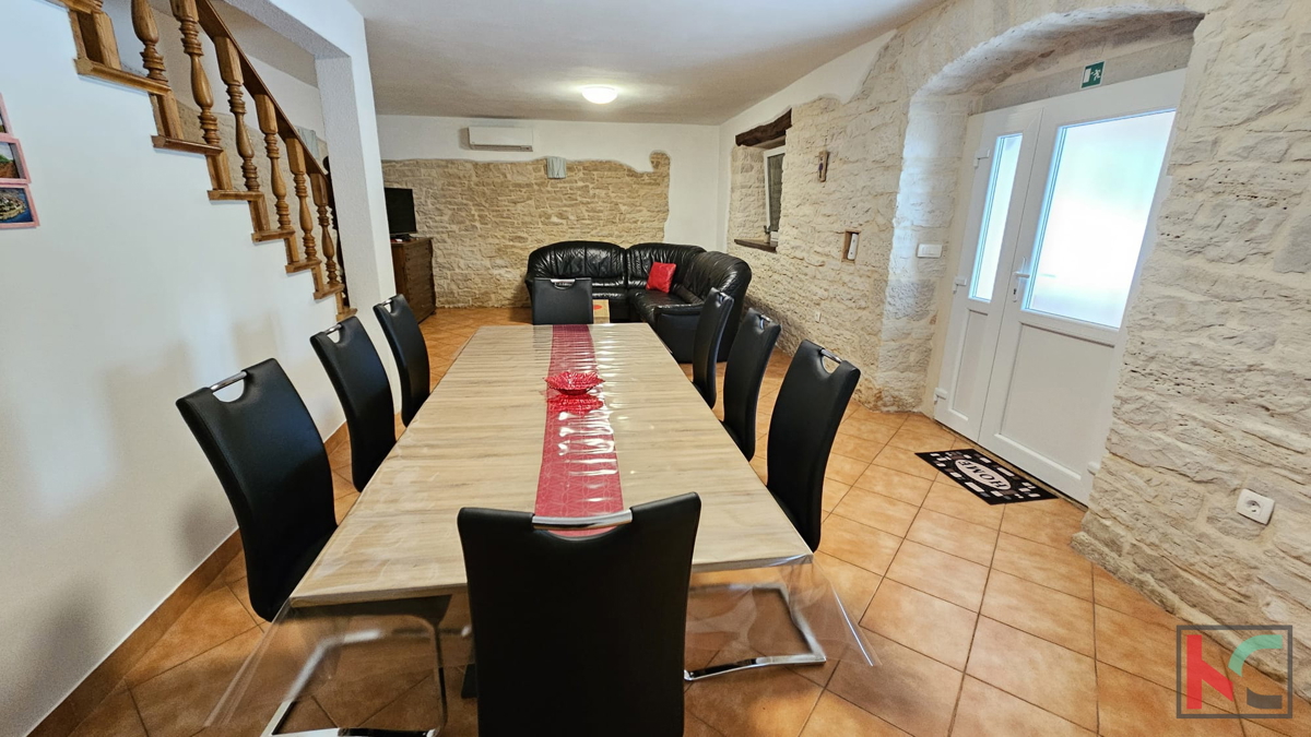 Istria, Gimino, casa indipendente con piscina di 120m2 e ampio giardino di 100m2 #vendita