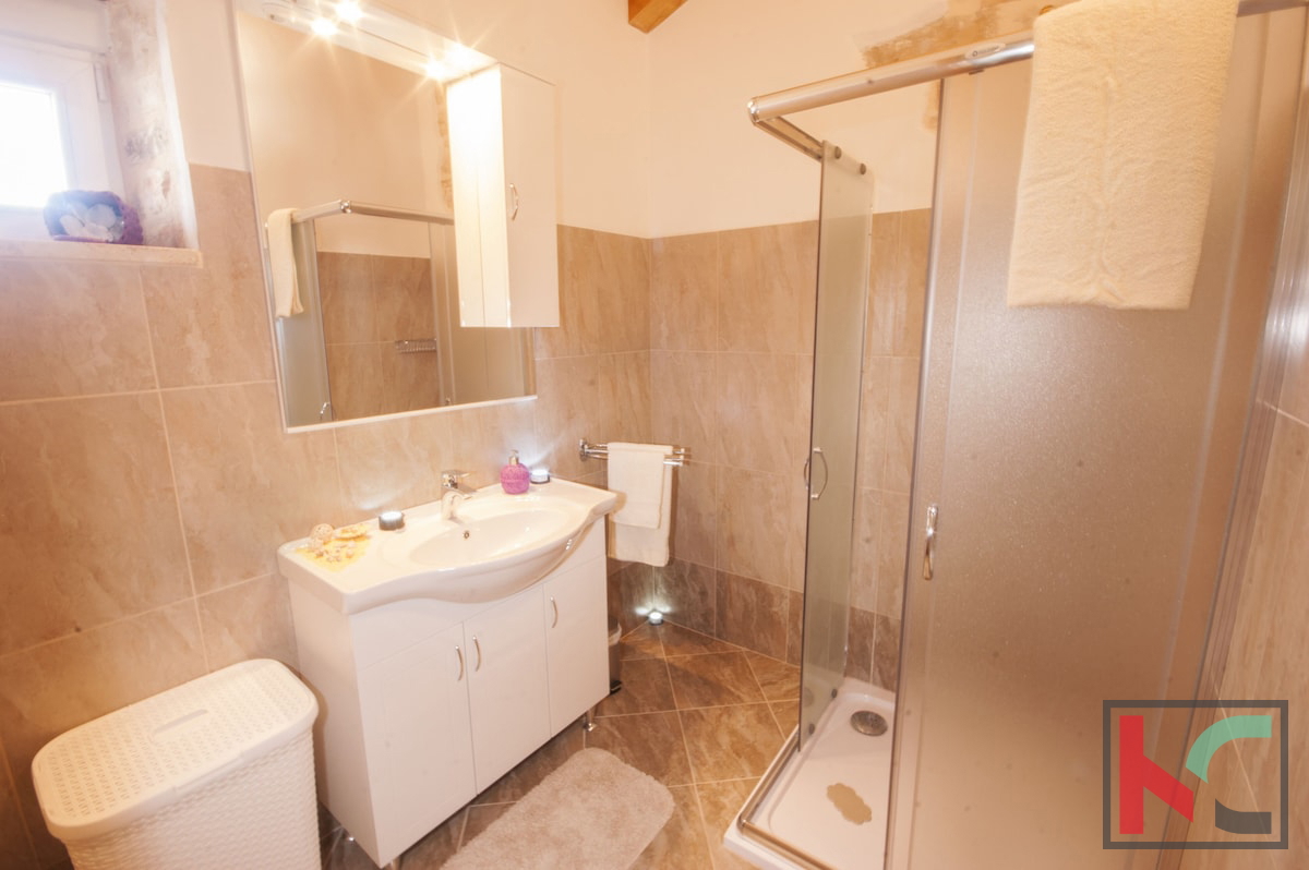 Istria, Gimino, casa indipendente con piscina di 120m2 e ampio giardino di 100m2 #vendita