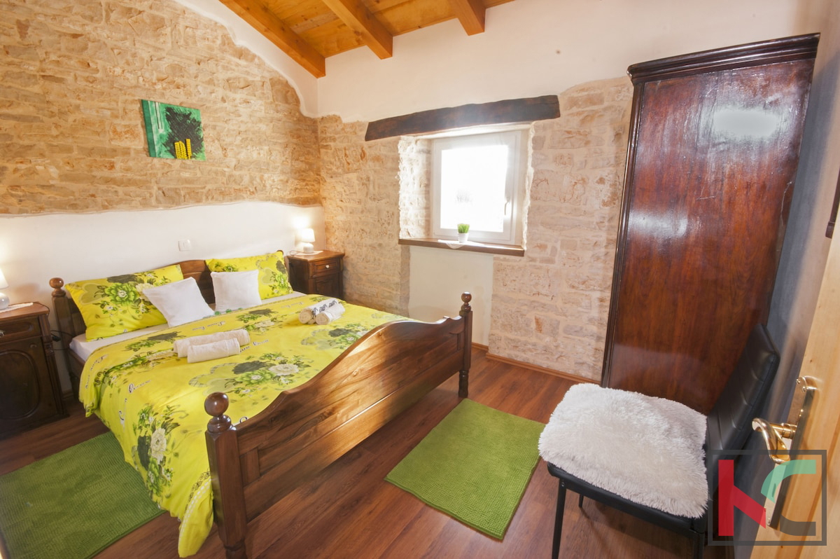 Istria, Gimino, casa indipendente con piscina di 120m2 e ampio giardino di 100m2 #vendita