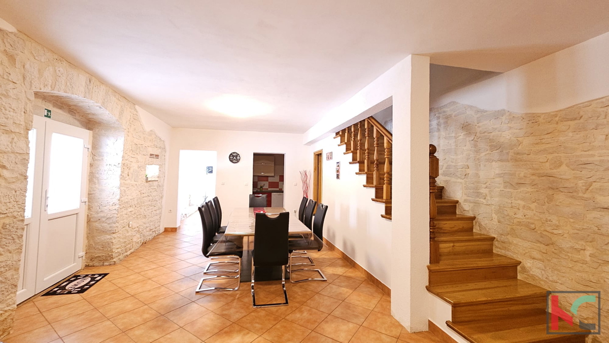 Istria, Gimino, casa indipendente con piscina di 120m2 e ampio giardino di 100m2 #vendita