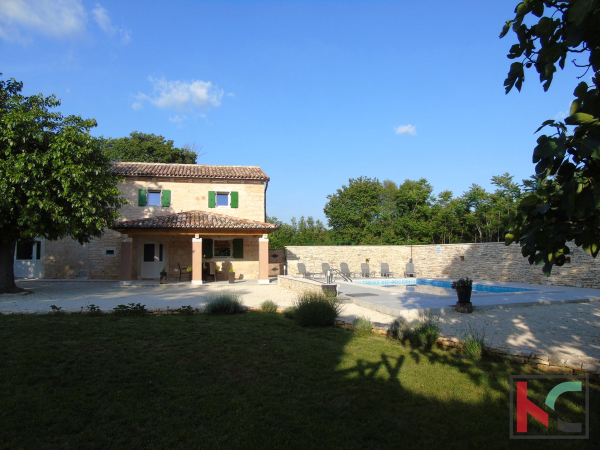 Istria, Gimino, casa indipendente con piscina di 120m2 e ampio giardino di 100m2 #vendita