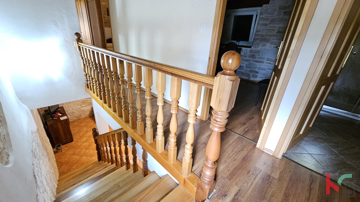 Istria, Gimino, casa indipendente con piscina di 120m2 e ampio giardino di 100m2 #vendita